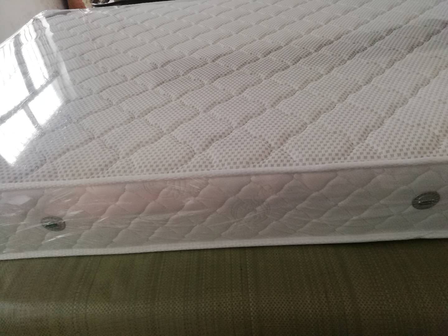 床垫危险性,床垫怎么选怎样辨别床垫的好坏呢