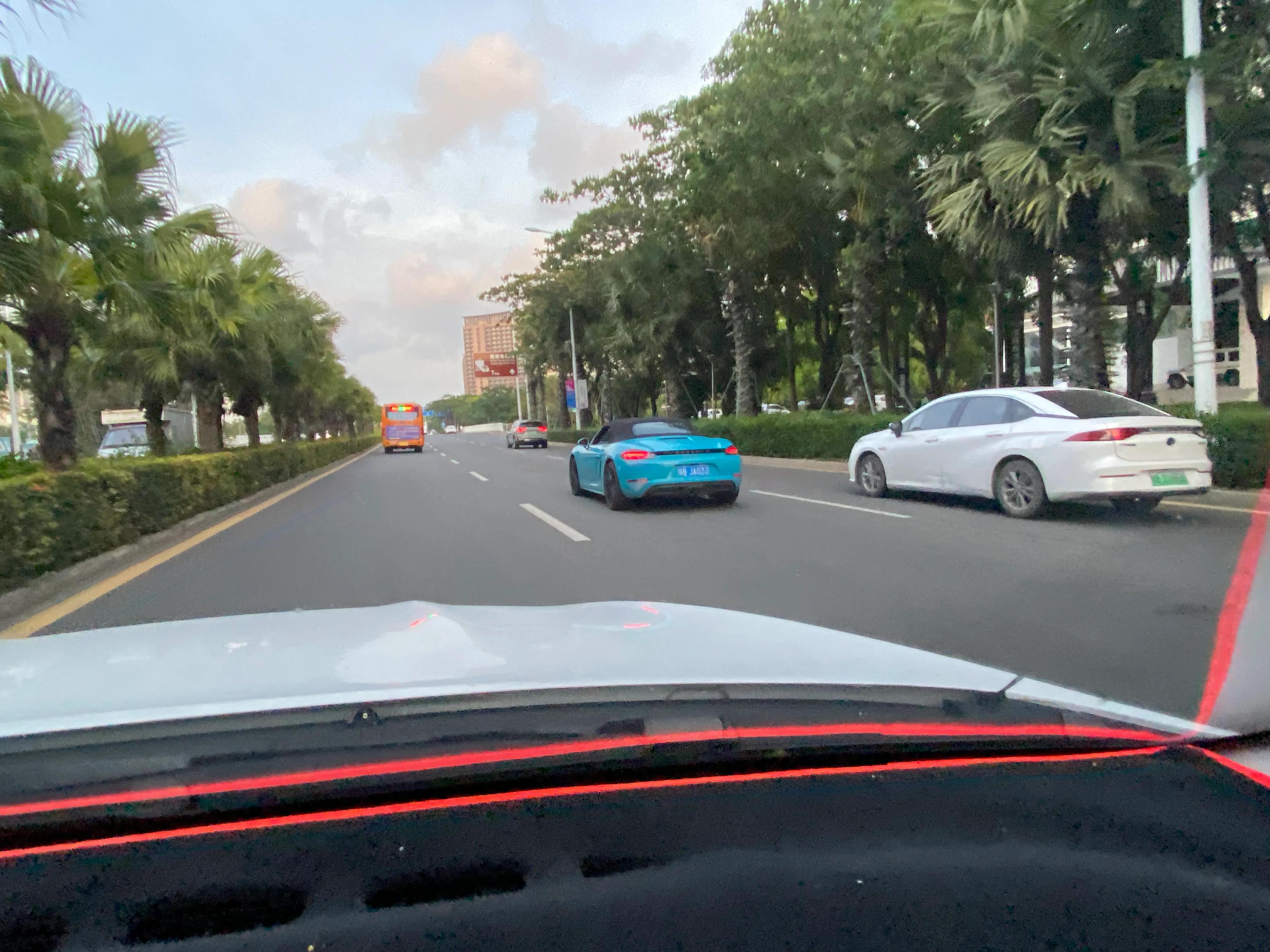 海南三亚敞篷跑车,三亚性价比最高的四座敞篷跑车