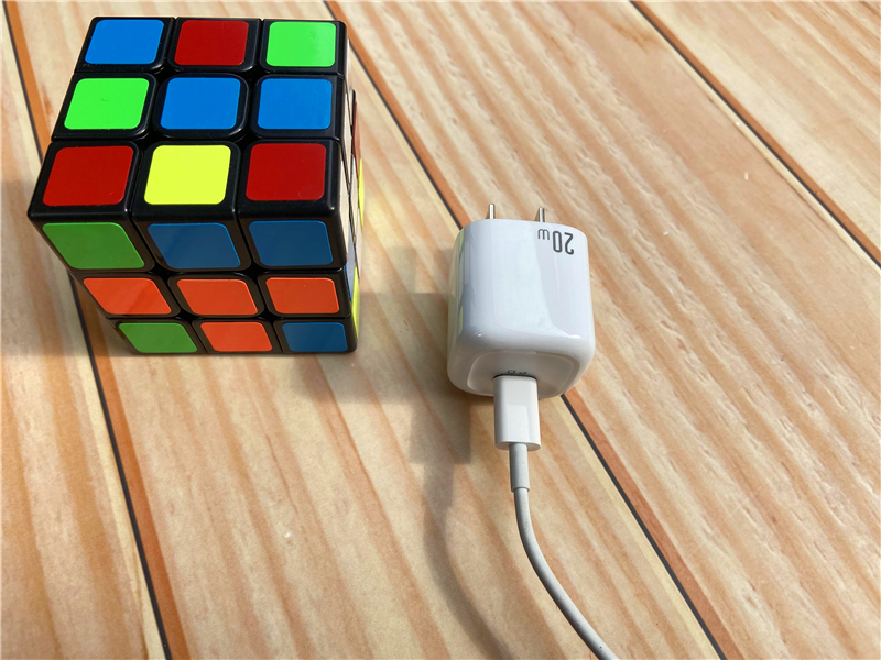 快充迷你小型充电器,麦多多100w氮化镓充电器