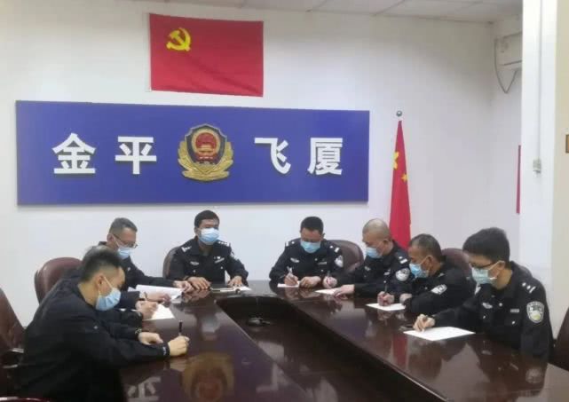 汕头57岁单身老头，专挑单身女性暴露*体下**，被警方抓获