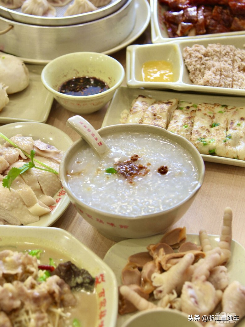 吃鸡爱好者狂喜!这家二十年老店专业*鸡做**,人均25元吃到撑