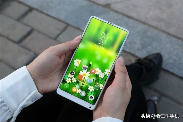 国产手机的集体榜样!4G手机时代最后的销量奇迹,还适合入手吗?