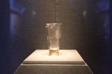 杭州水晶杯,杭州出土2400年前的水晶杯