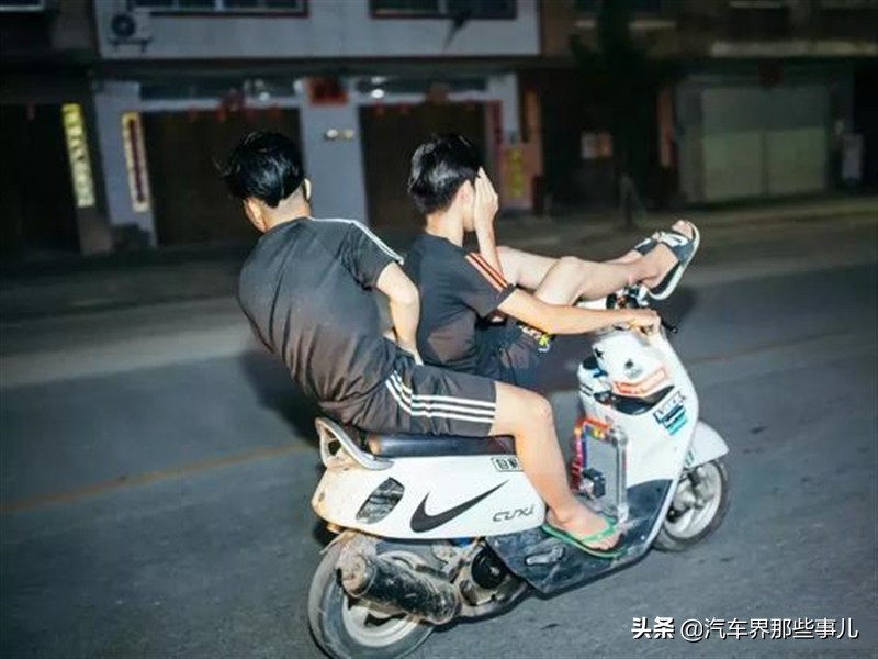 鬼火摩托车危害有多大,为什么各地严查鬼火摩托车