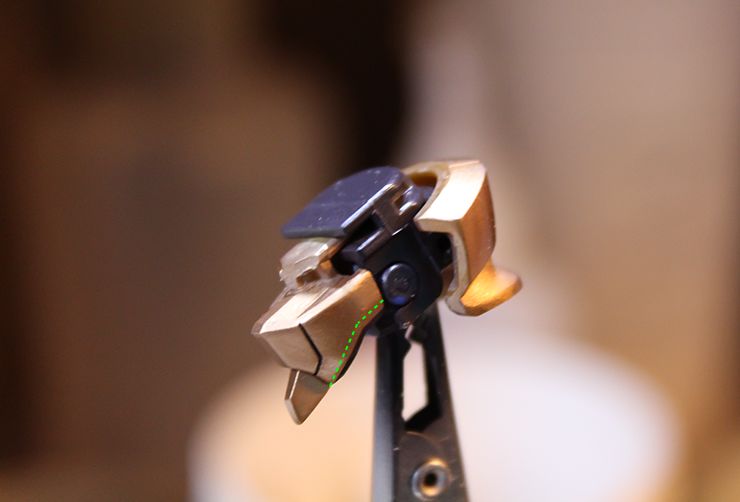 佳作：瘦脸神技，黄金拂晓高达改造