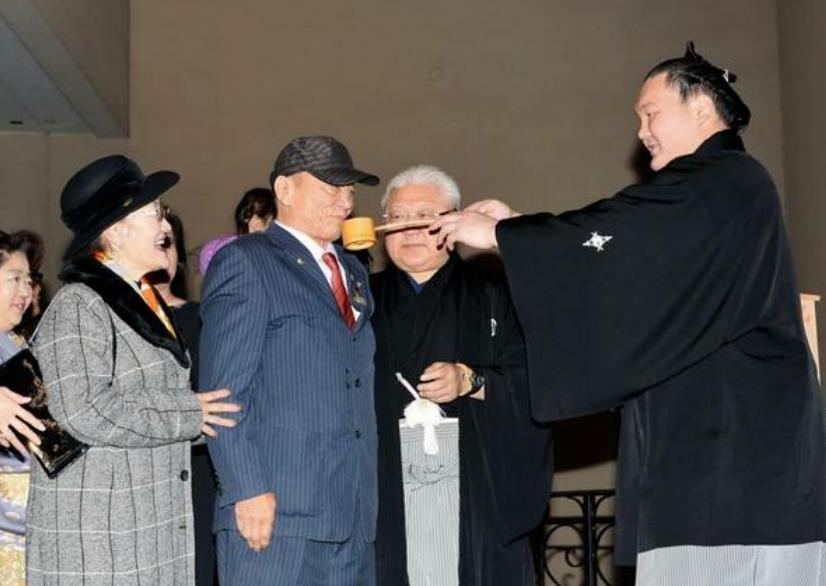 相扑隐退,日本现今最厉害的相扑选手
