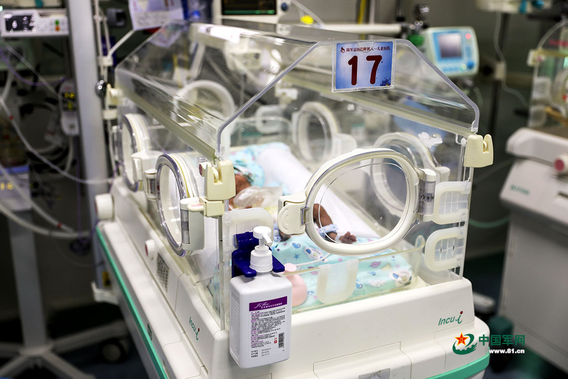 八一儿童医院早产儿视频采访,儿童医院早产儿救治