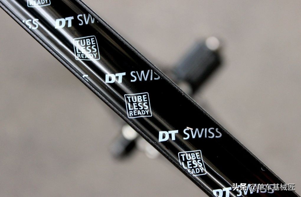 自行车真空胎的真实感受,自行车真空胎和非真空胎如何区别