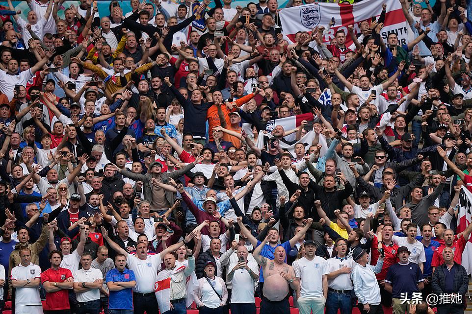 皇家吉祥物,乔治王子英格兰队