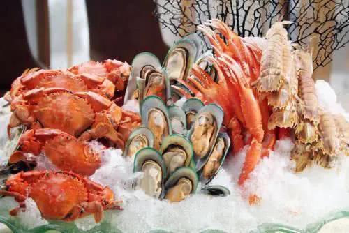 生吃海鲜视频完整版,黄颜色海鲜切片生吃