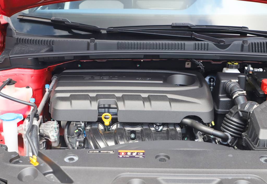 哈弗h6第三代和吉利博越对比,神车哈弗h6全球销量破400万