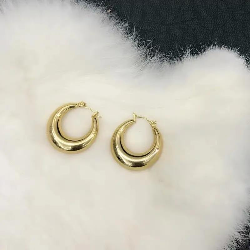 看一下明星的穿衣搭配,一起来看看明星的时尚搭配