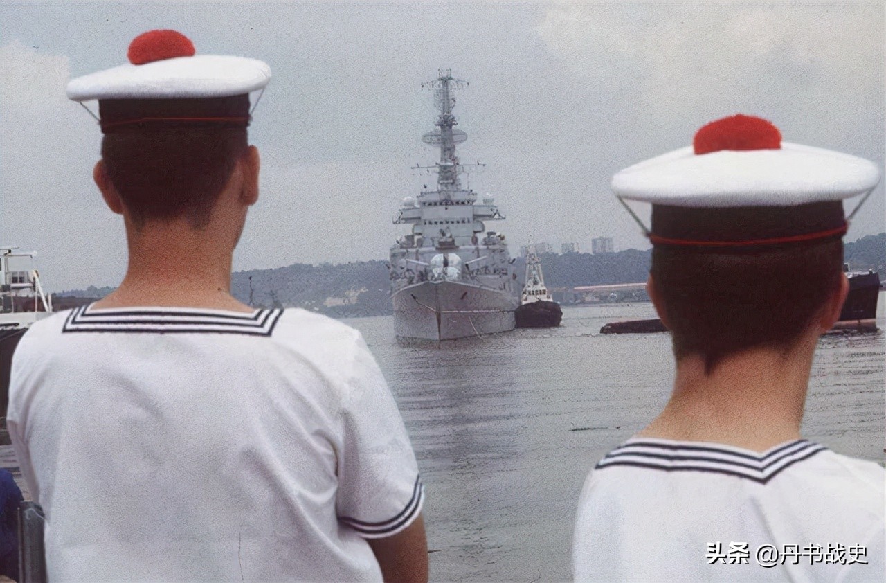 法国科尔伯特号防空巡洋舰,戴高乐的海上座驾