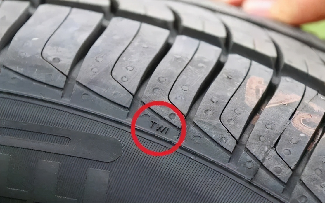 汽车出厂轮胎能用几年,车的轮胎正常能跑几年