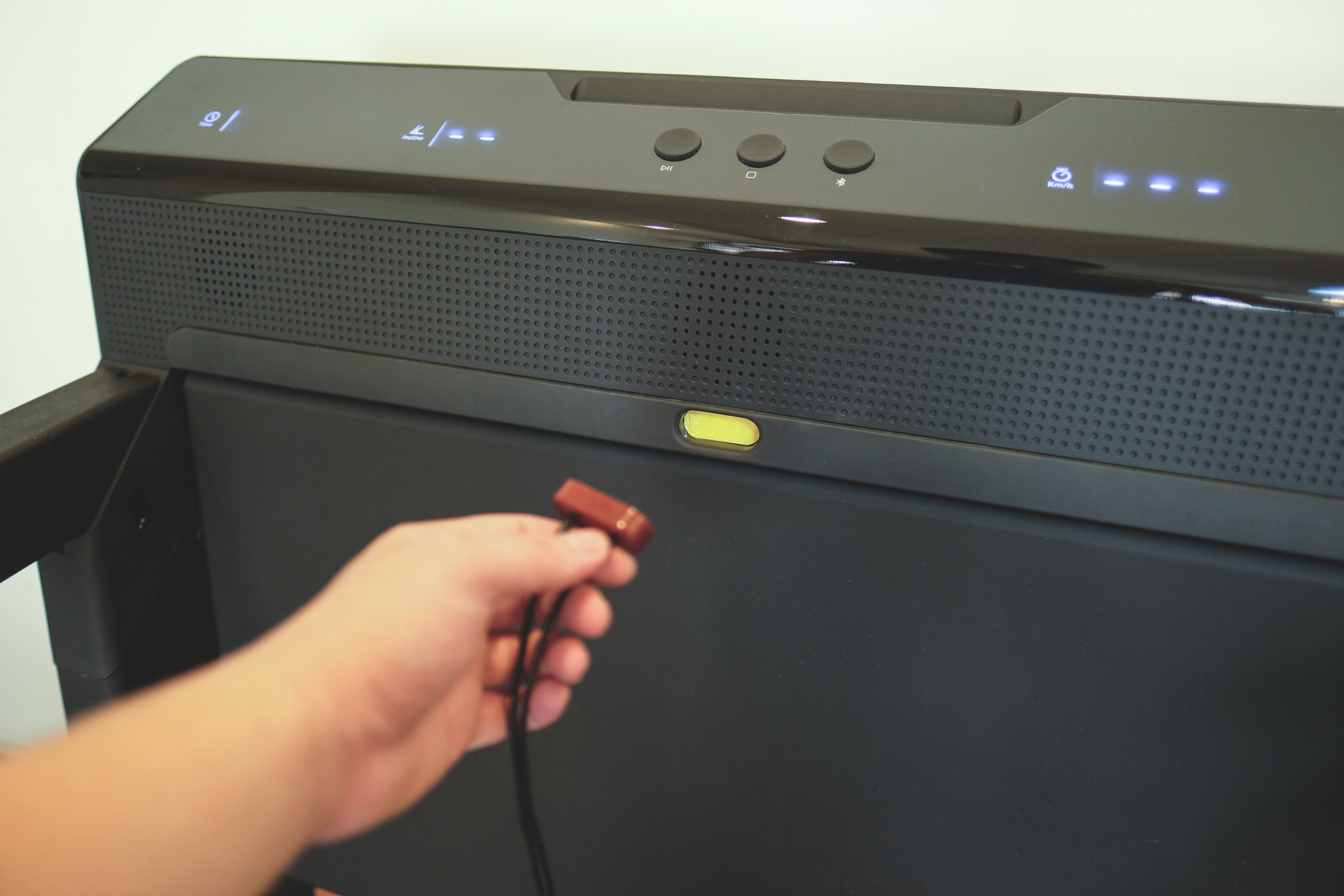 赤兔跑步机折叠,赤兔跑步机和米家跑步机