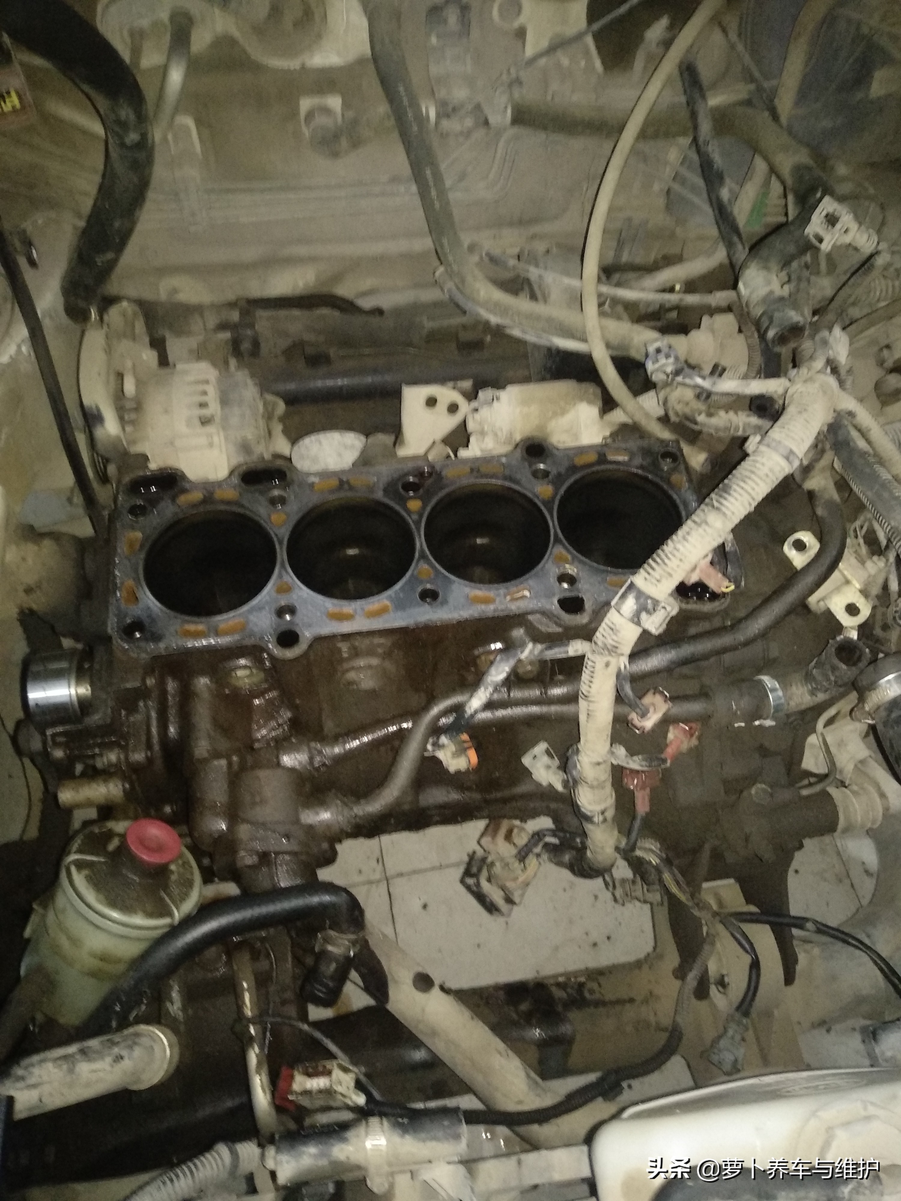 比亚迪f6冒蓝烟,比亚迪f6尾气冒黑烟怎么办