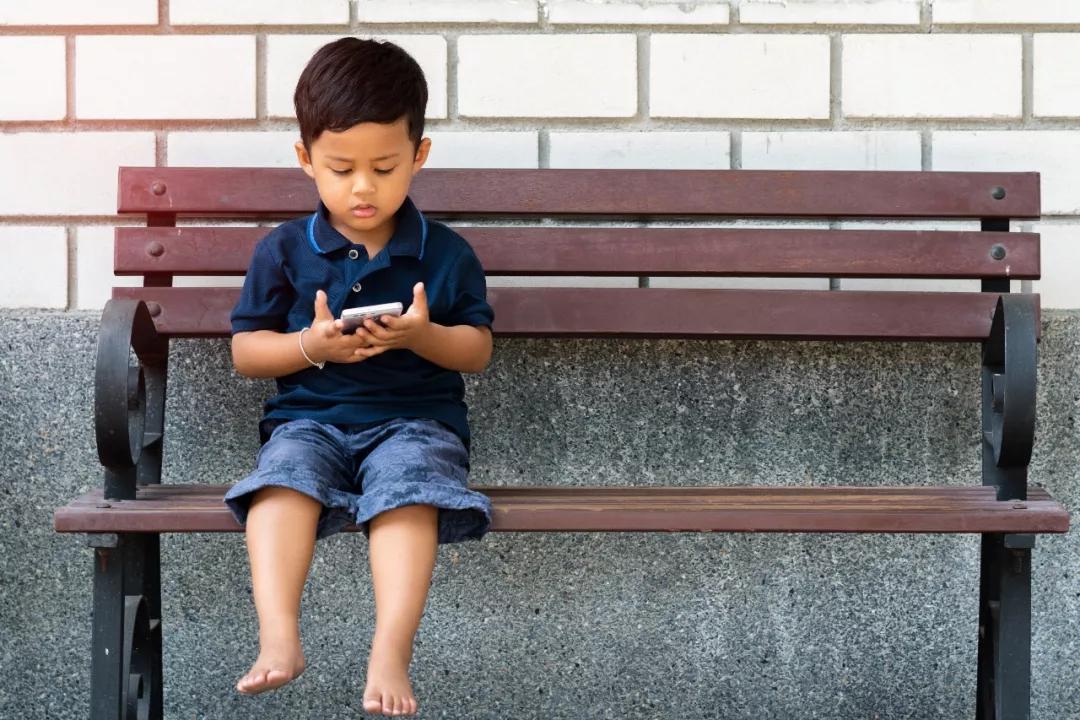 男女大脑发育有先天差异吗,男孩的大脑发育要比女孩儿的晚