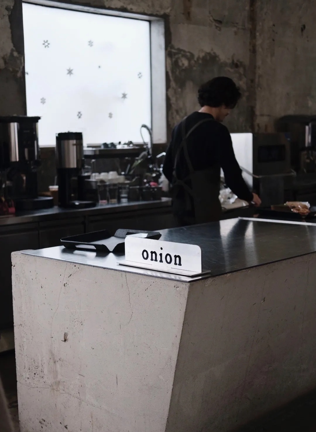 韩国网红设计师，把旧厂房改造成咖啡烘焙店，开这样的店真幸福