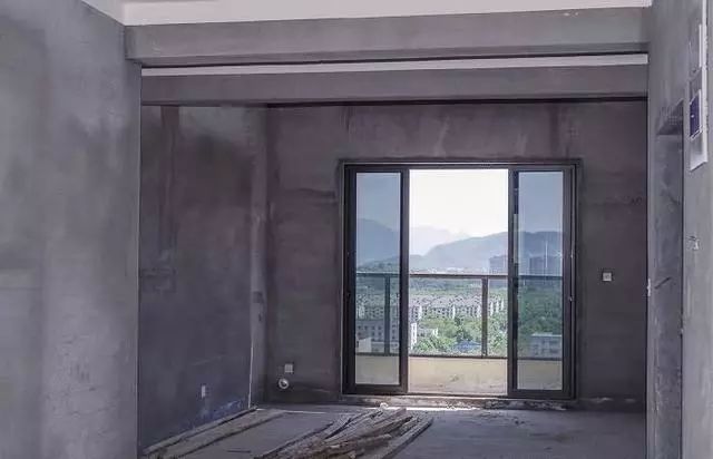 阳台改造需要铲粉刷层吗,阳台改造一定要铲地砖吗