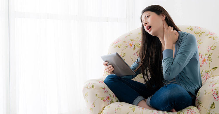 上班族如何缓解肩颈不适,上班肩颈很痛缓解办法有哪些