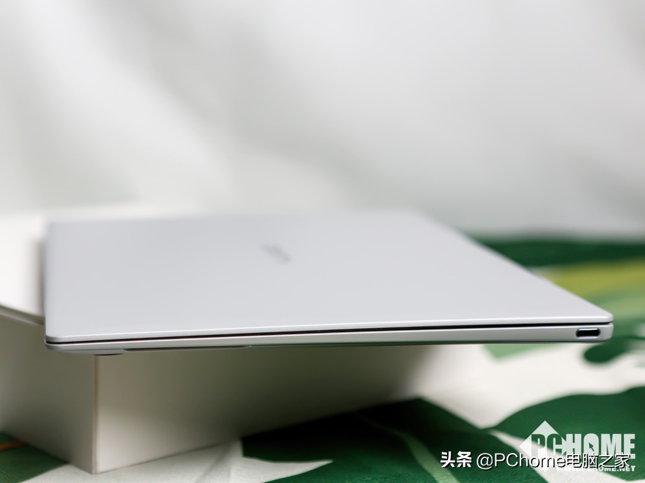 2021笔记本行业展望移动平台再攀性能新高峰