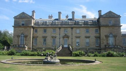 华威大学的校园设施竟比一个国家还齐全！究竟为何？