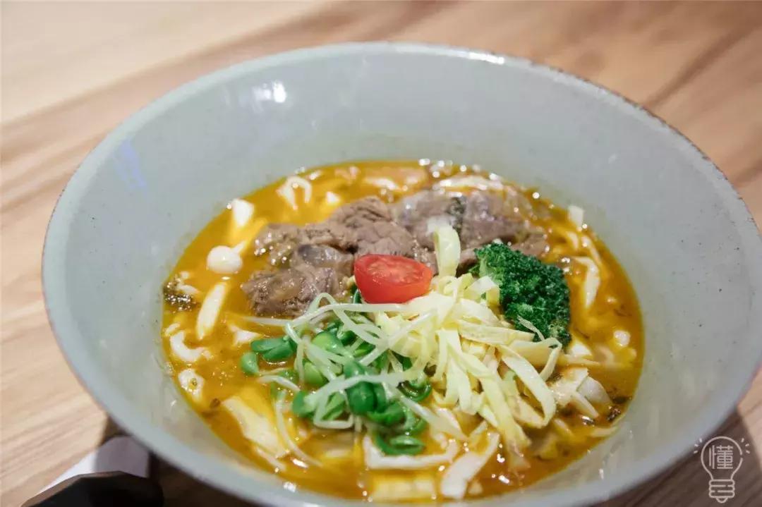 一口气开了三家火锅,一口气连开六家店