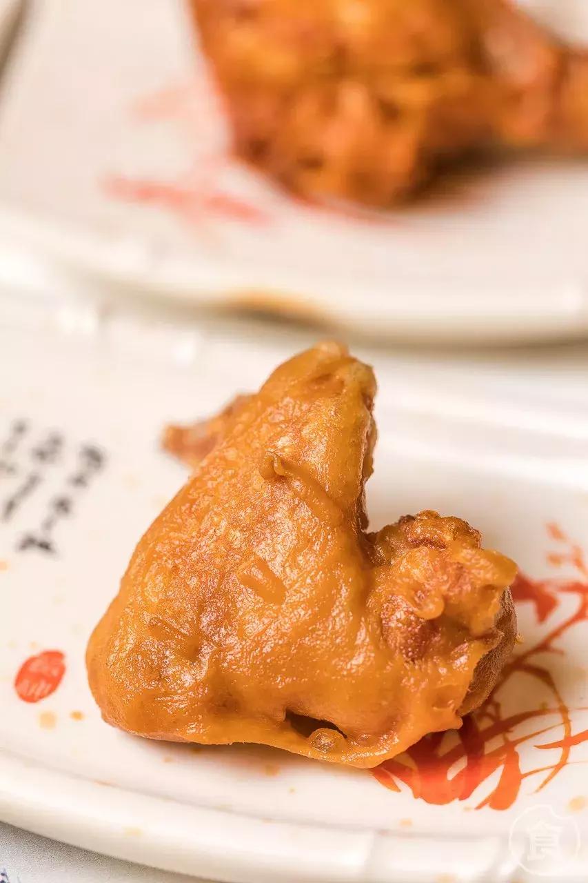 桥东爆出一锅「豪华花胶鸡」排队也要吃！还藏着一个海鲜市集