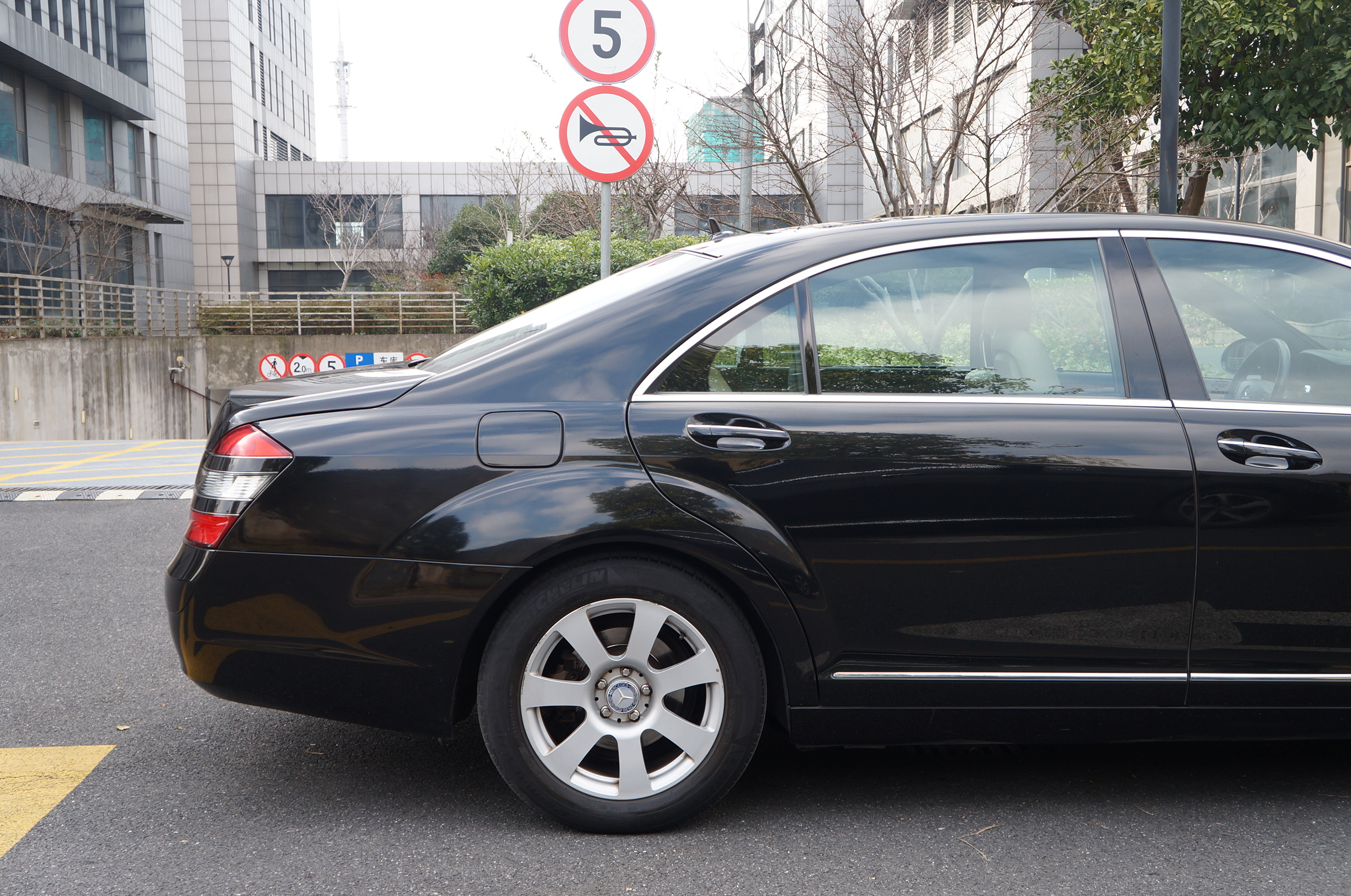 10年奔驰s还能开吗,十年的奔驰s二手车能买吗