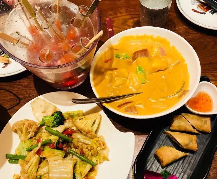 拔草打卡美食一条街,拔草各大美食品牌