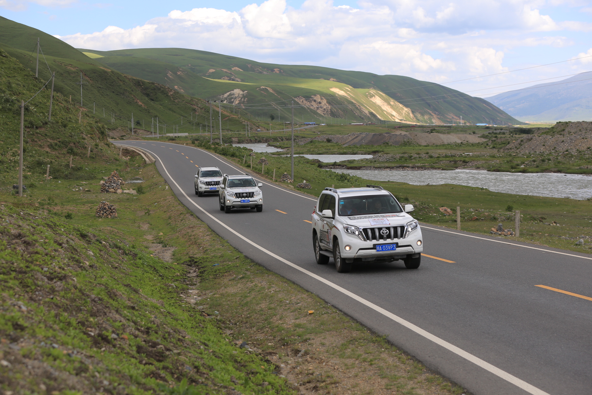 成都租普拉多自驾进藏费用,成都租普拉多最佳路线