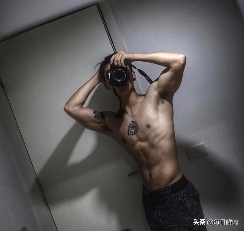 留学澳洲的肌肉天菜，你肯定也用他照片当过头像！