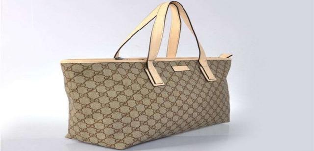 妻子买包丈夫忍无可忍,妻子拿丈夫发工资的钱买包