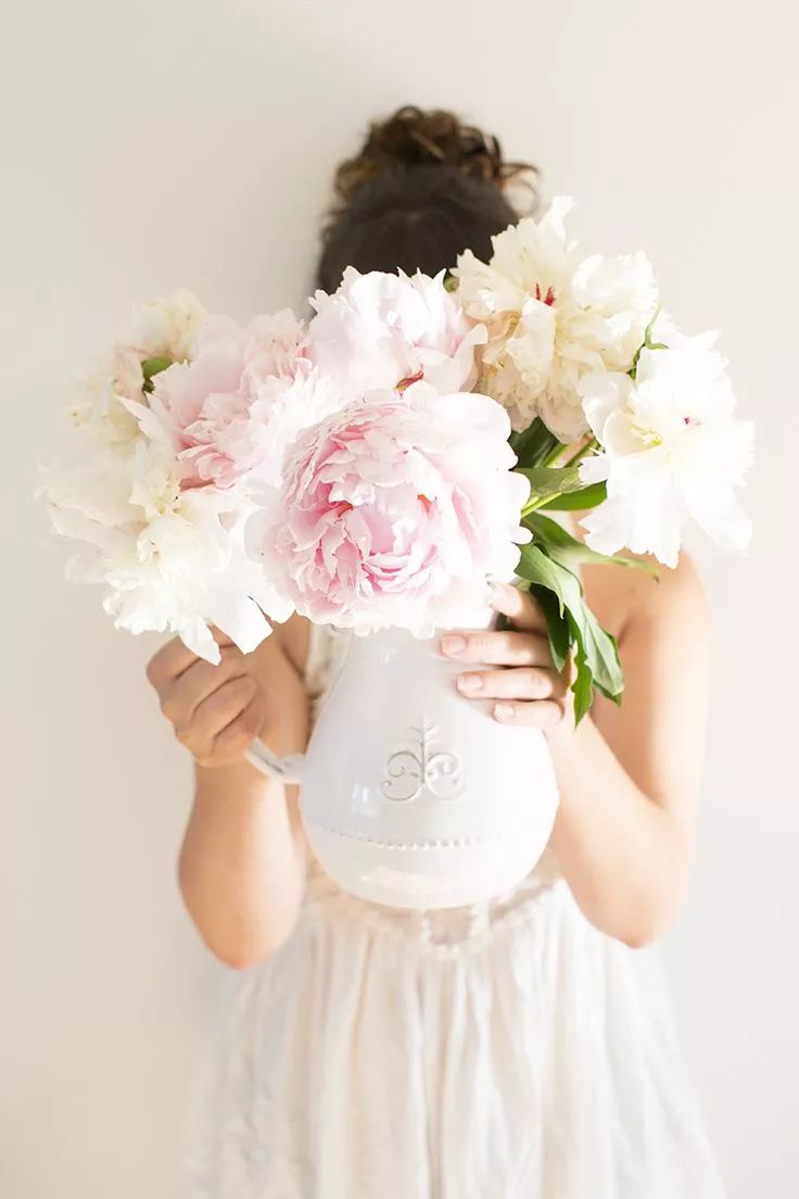 鲜花花束叶子发蔫怎么回事,鲜花发过来应该怎么处理