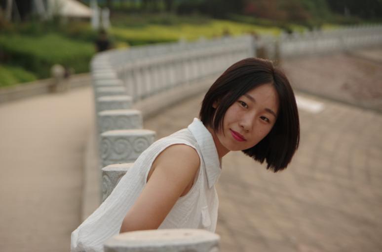 嫌工资低怎么跟老板说,女朋友说她工资低怎么回答