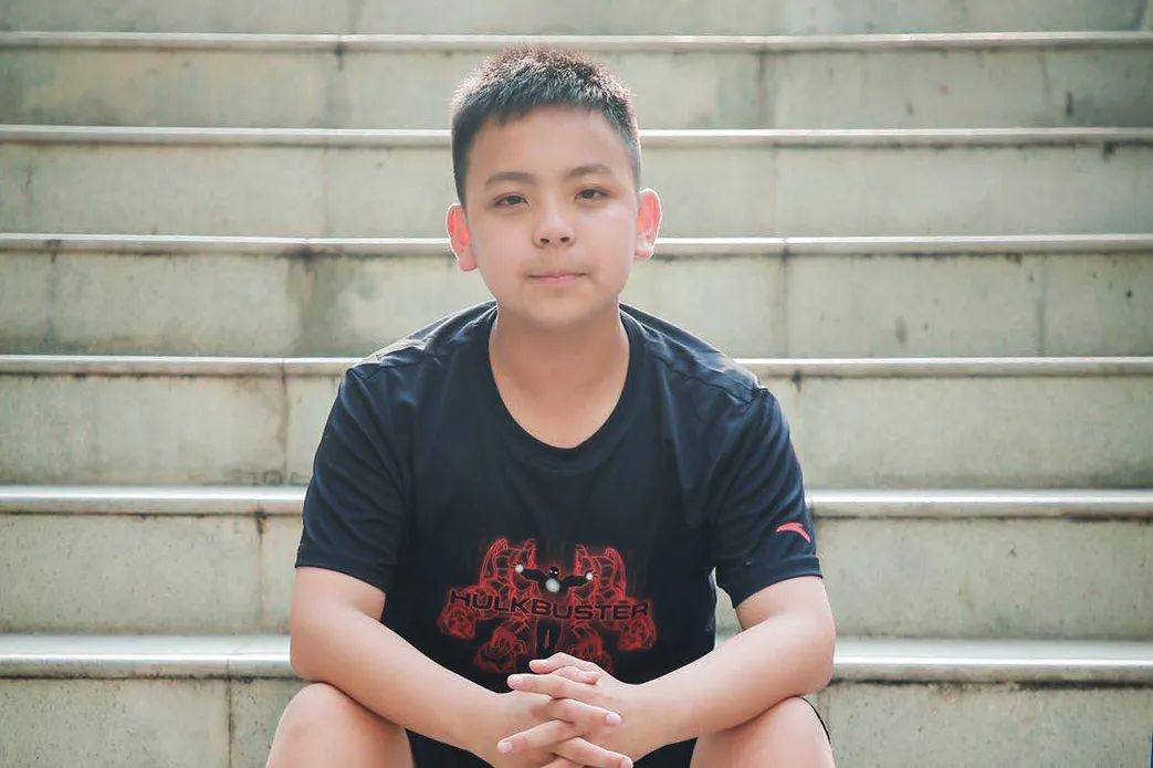 6-12岁小学生编程机器人,编程小学生自己做游戏