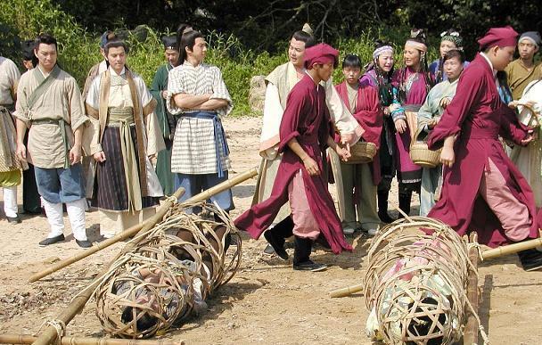 广州神秘怪潭视频,广东潜水发现的怪潭