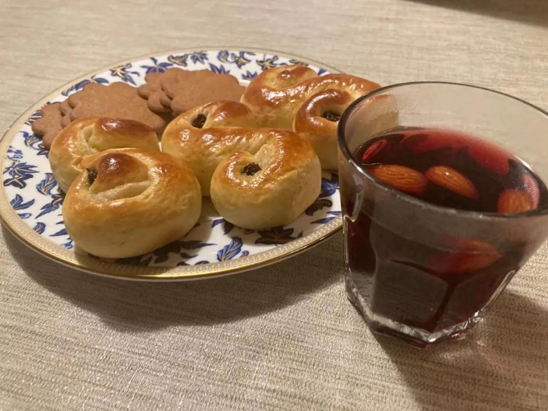 瑞典文化：露西亚节跟阿文学做露西亚猫