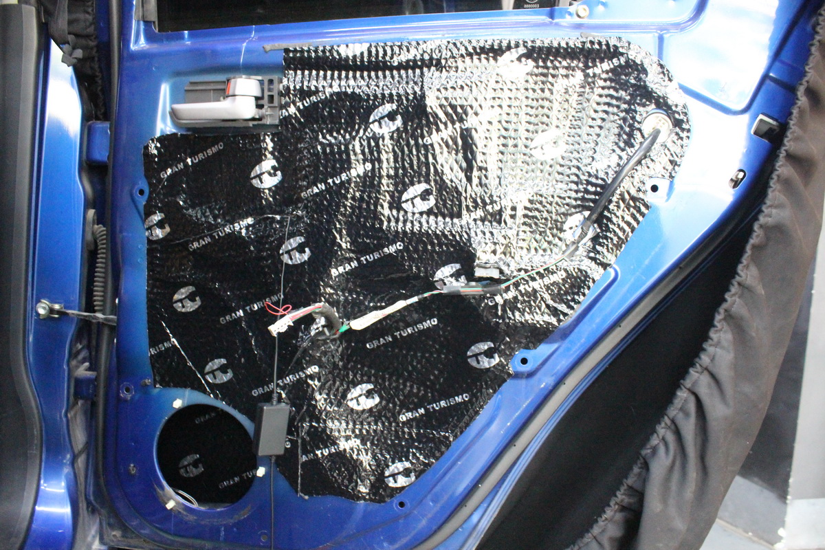 铃木天语前后门升级摩雷玛仕舞二代网红音响套装，8个喇叭真带劲