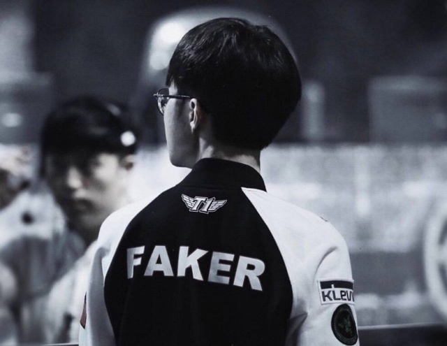 李哥强势回应,李哥手抖说了啥