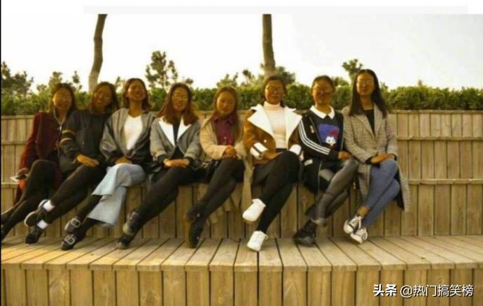 那些沙雕室友，一个室友用脸盆泡袜子*裤内**，我怀疑他在养宠物！