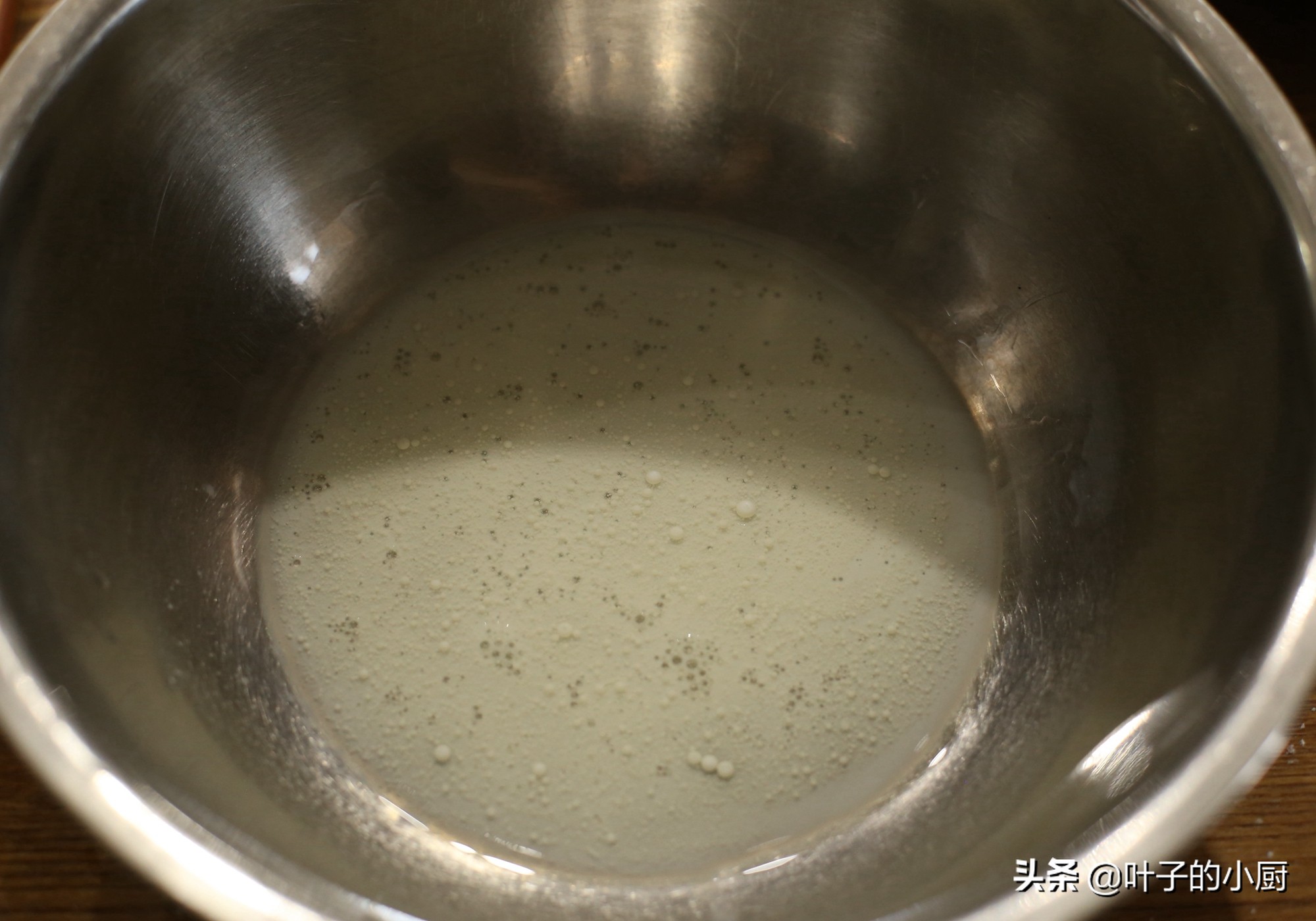 蛋糕怎么做不塌陷不开裂,想吃蛋糕教你懒人版做法软糯10倍