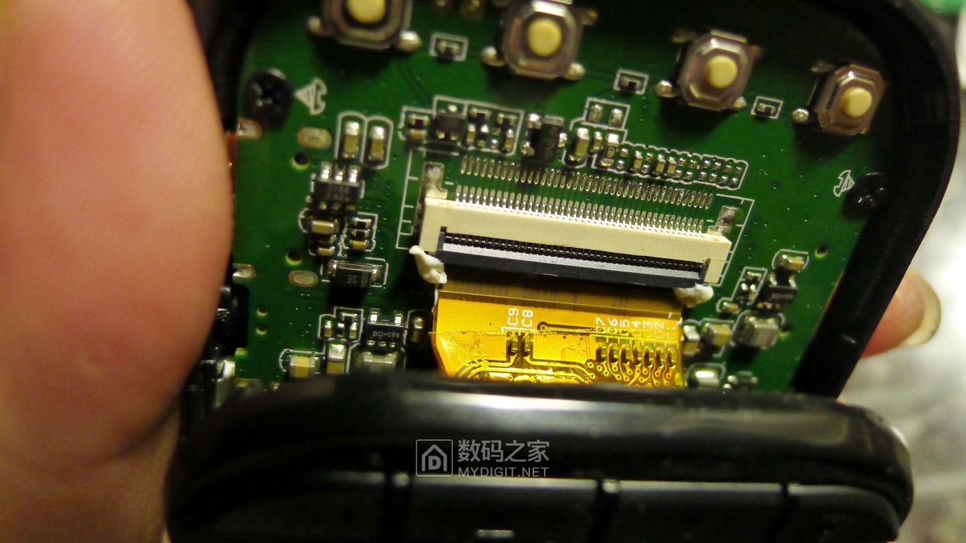 PAPAGO行车记录仪GoSafe535拆解，电源接反故障维修及思路分享