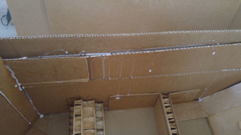 旧纸箱子做折叠床,利用老式箱子做单人床