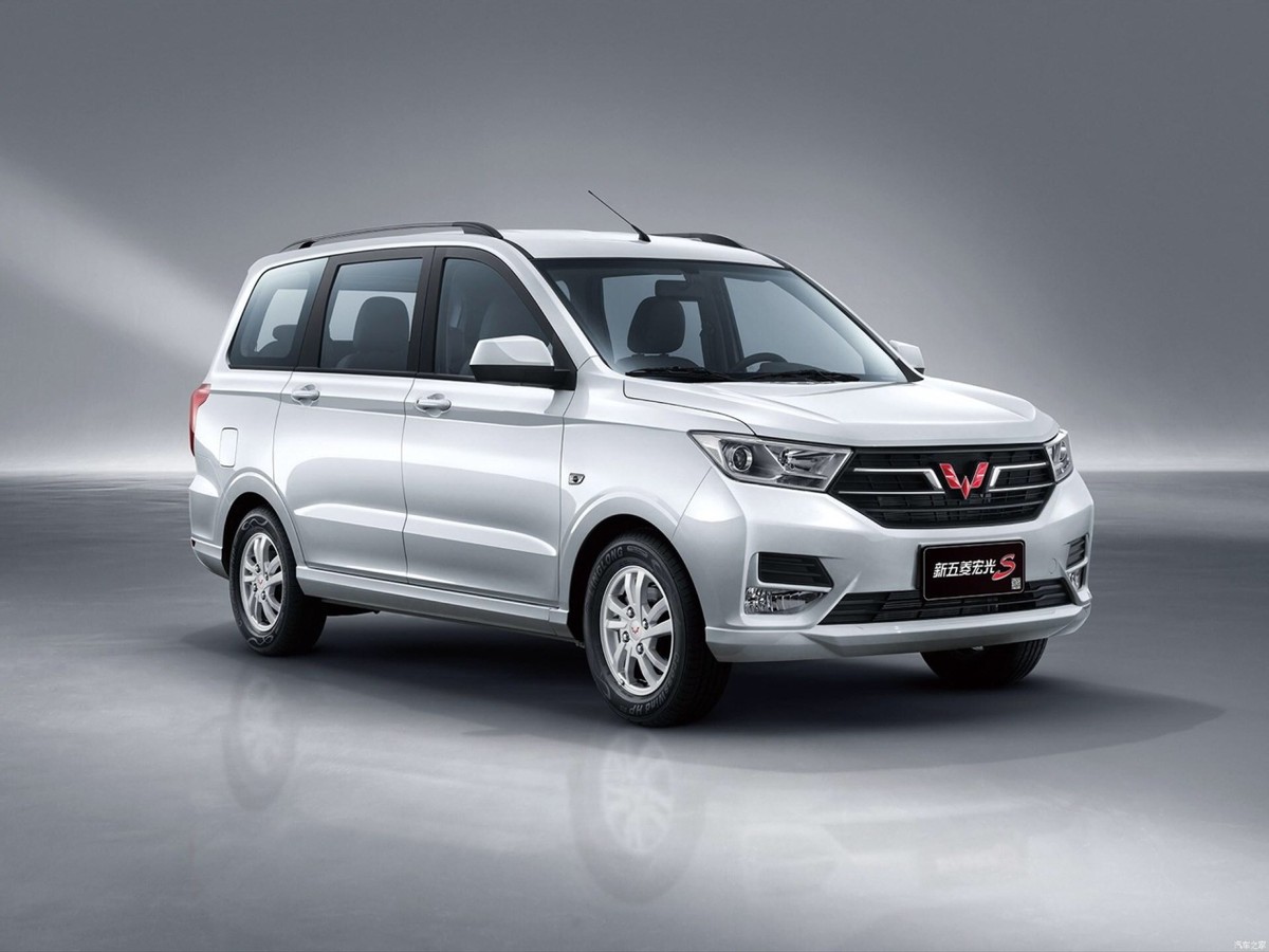 五菱宏光s神车,能拉5吨的五菱宏光