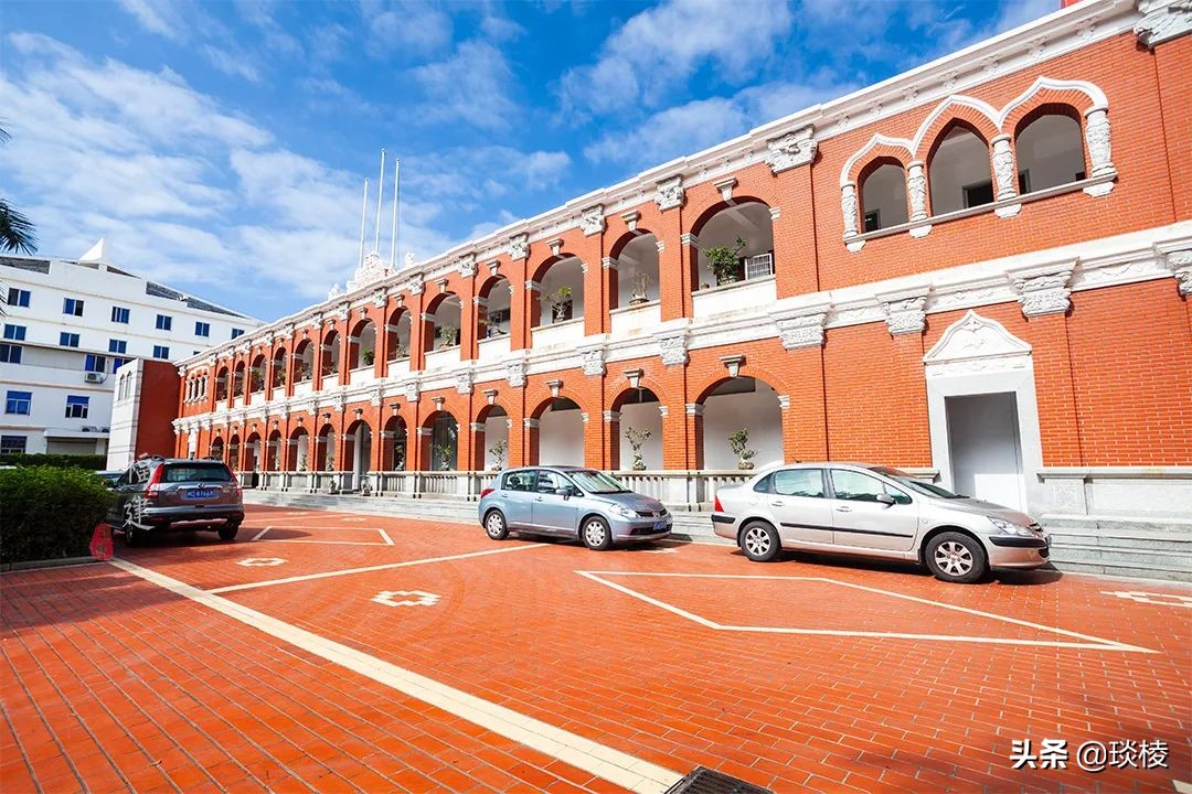 一个贫困渔村的华丽蜕变,一个小渔村成为国际大都市