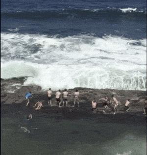 高中时暗恋的同学,高中暗恋班上女同学