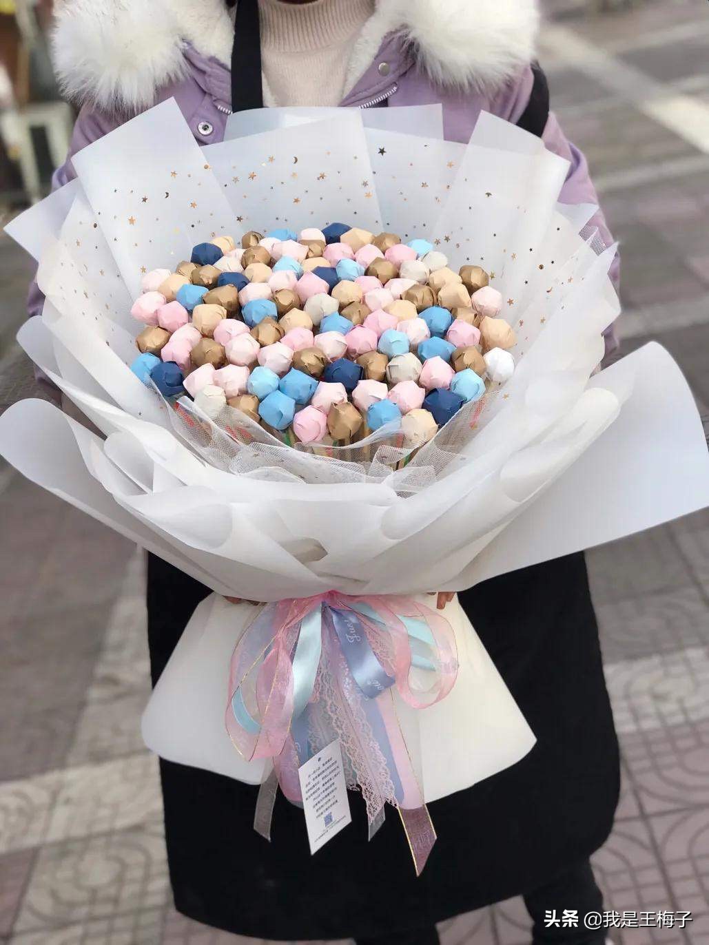 大年初三情人节送什么礼物,玫瑰花情人节礼物