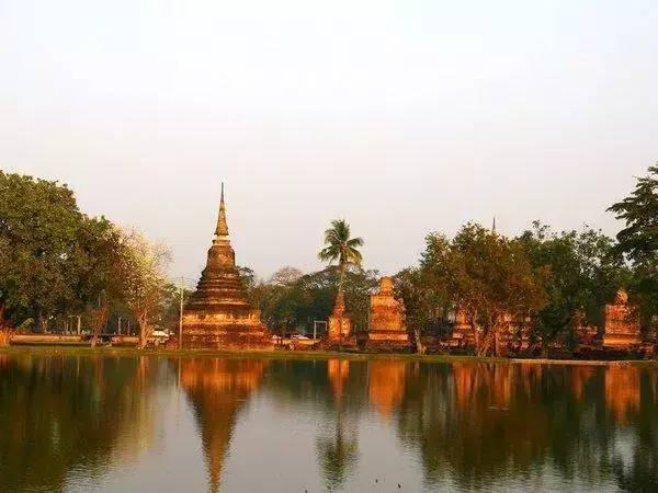 泰国旅游景点门票价钱,泰国拜县旅游必去景点