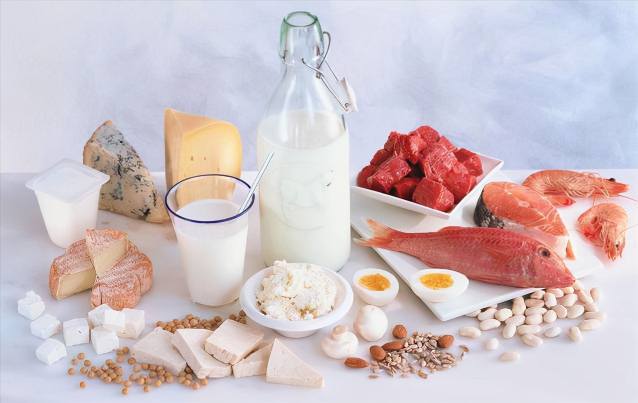 经期突然提前3天是绝经的症状吗,女人什么时候绝经属正常年龄